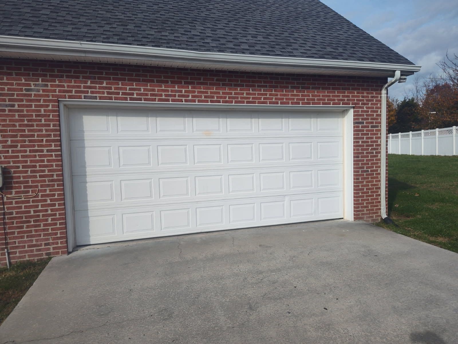 Gallery photos for Elegant Garage Door Upgrade with Short Recessed Panels: Image #1